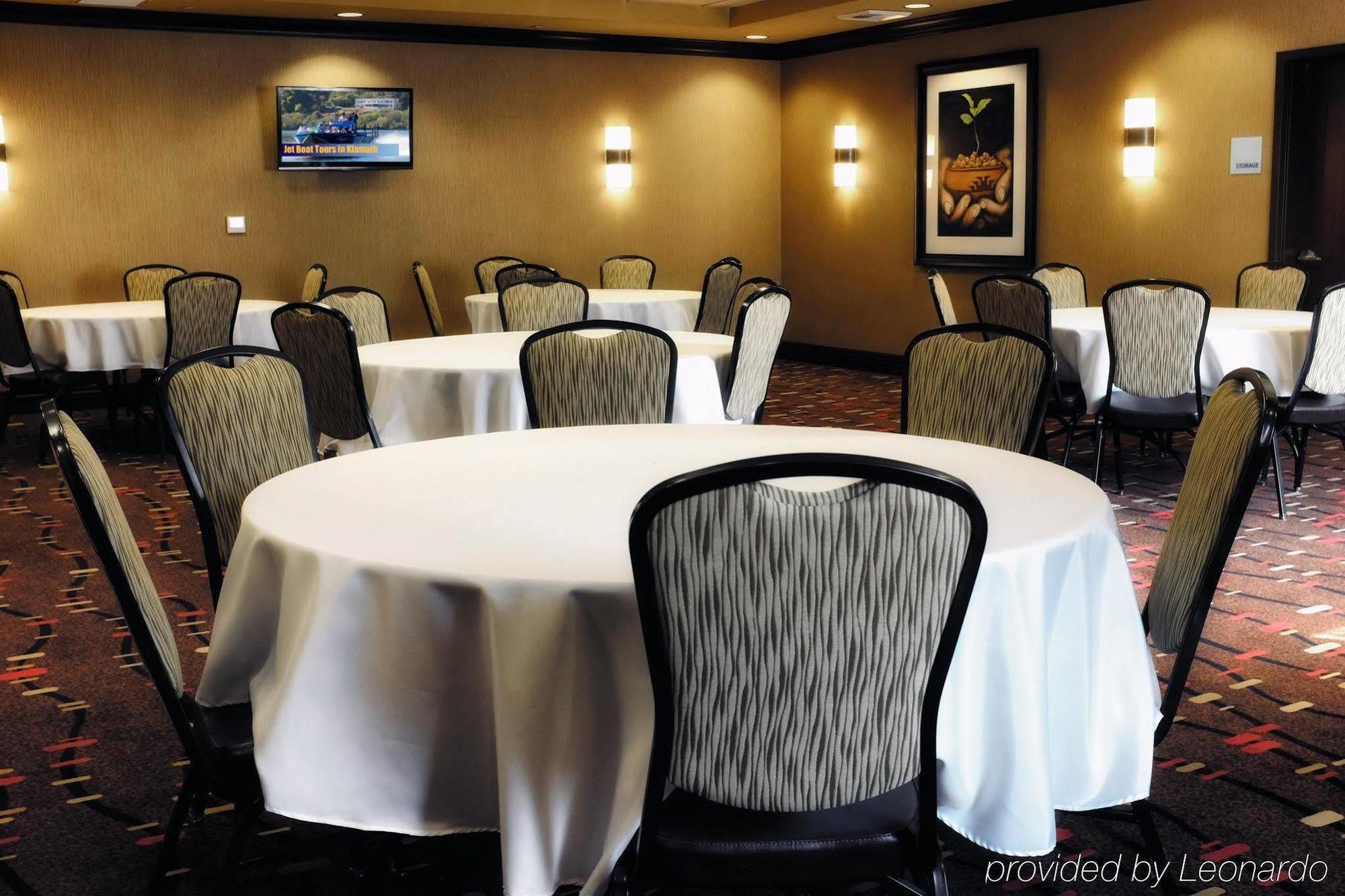 Holiday Inn Express Redwood National Park By Ihg Klamath Exteriér fotografie